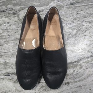 Dansko Larissa Black Leather Flat